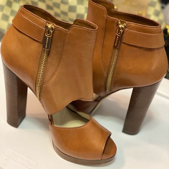 NWOT ✨ - Picture 8 of 9